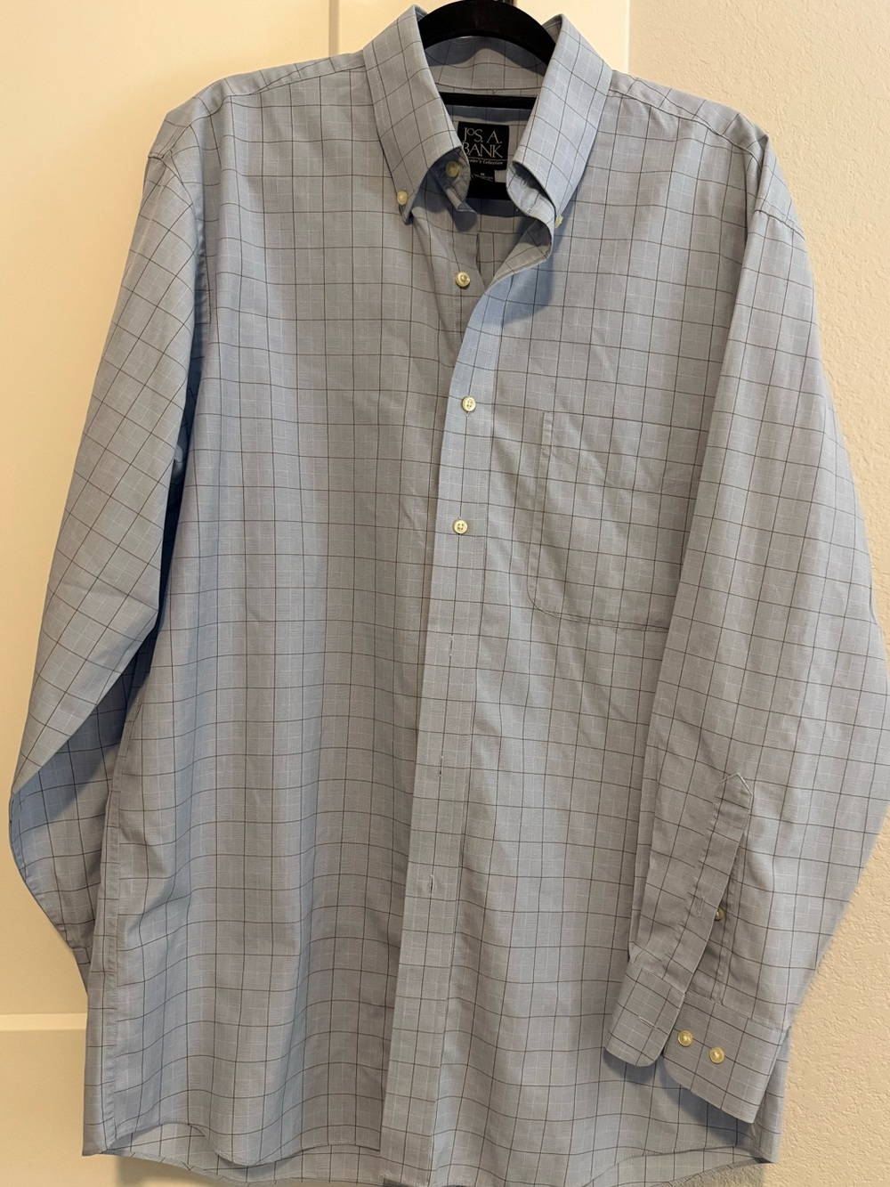 Jos. A. Bank Traveler's Collection Button Down Dress Shirt - Medium